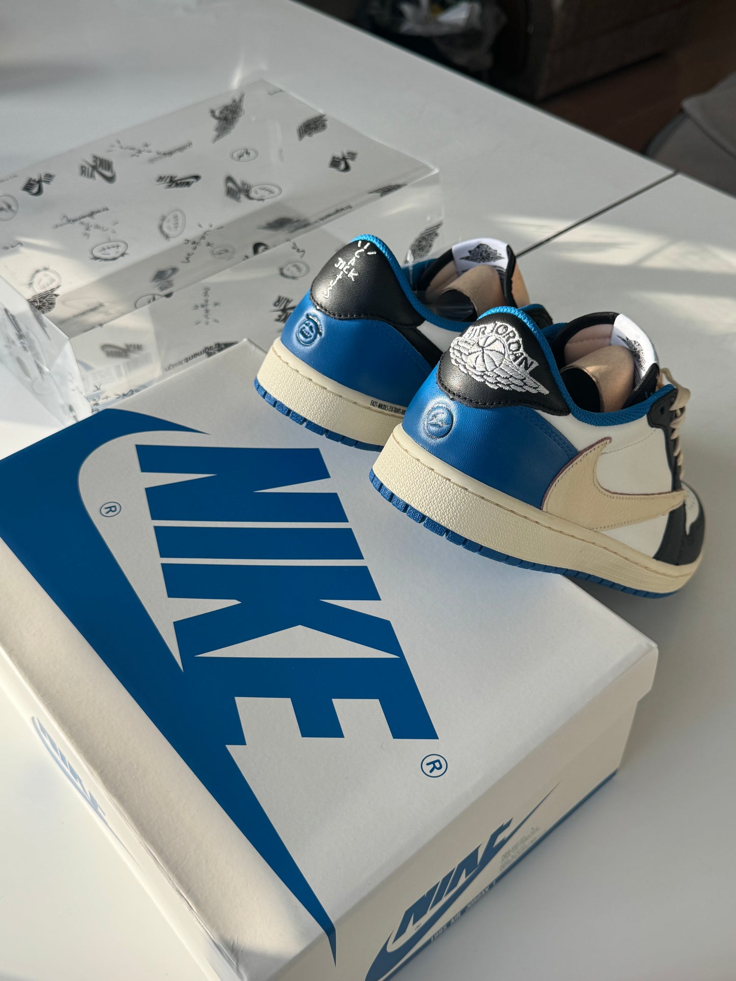 Nike Air Jordan 1 low Travis Scott x Fragment