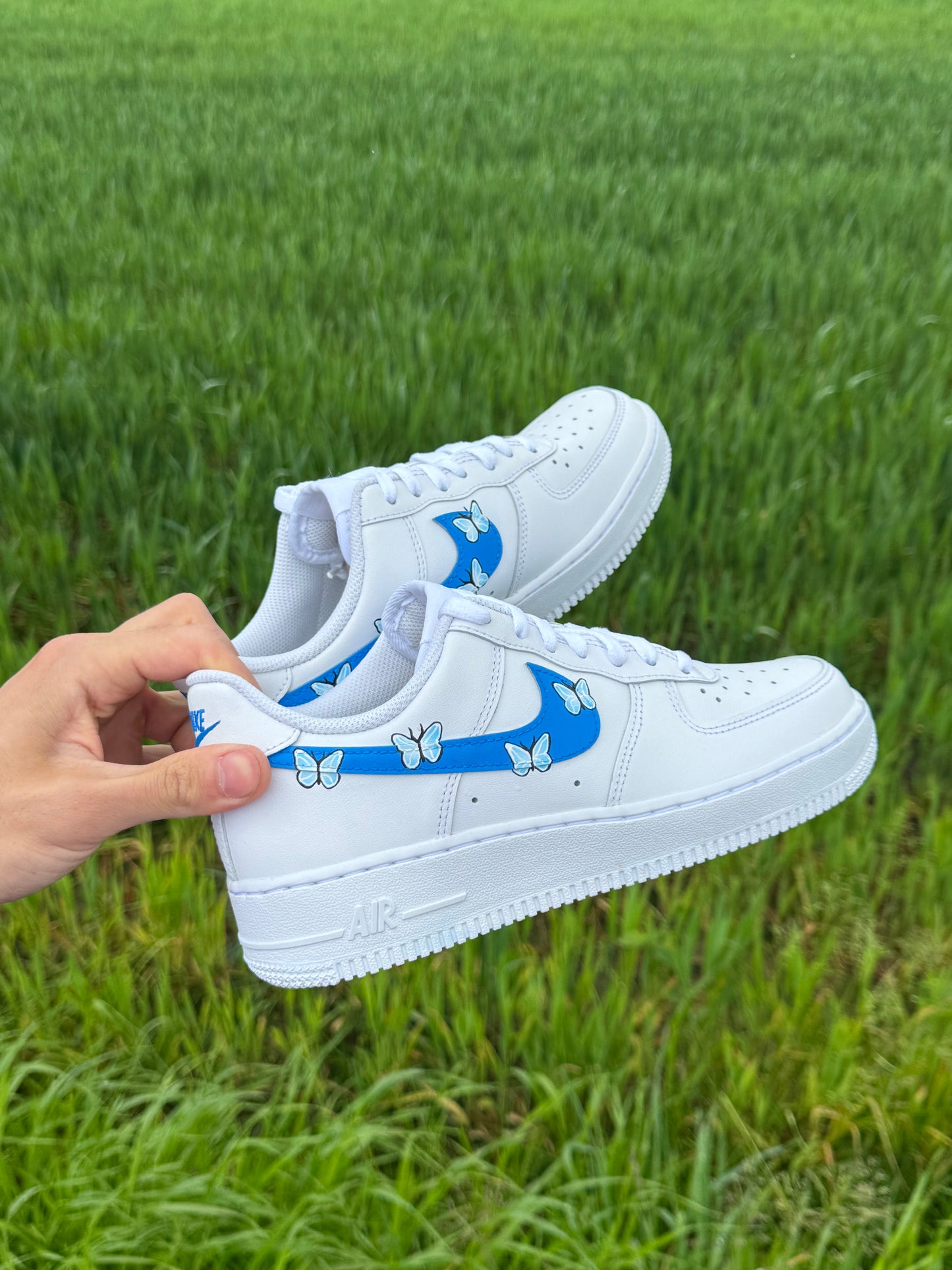 AF1 Butterfly swoosh